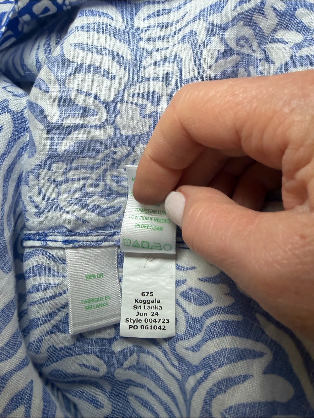 Lilly Pulitzer XL 100% Linen Blue White Button Front Beach Shirt Never Worn - Picture 5 of 5